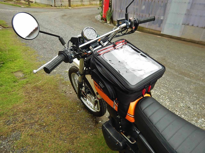 バイクのリュック ダサいと思ってたタンクバッグが 便利すぎて泡吹いた夏の朝 茅ヶ崎に風が吹いてた